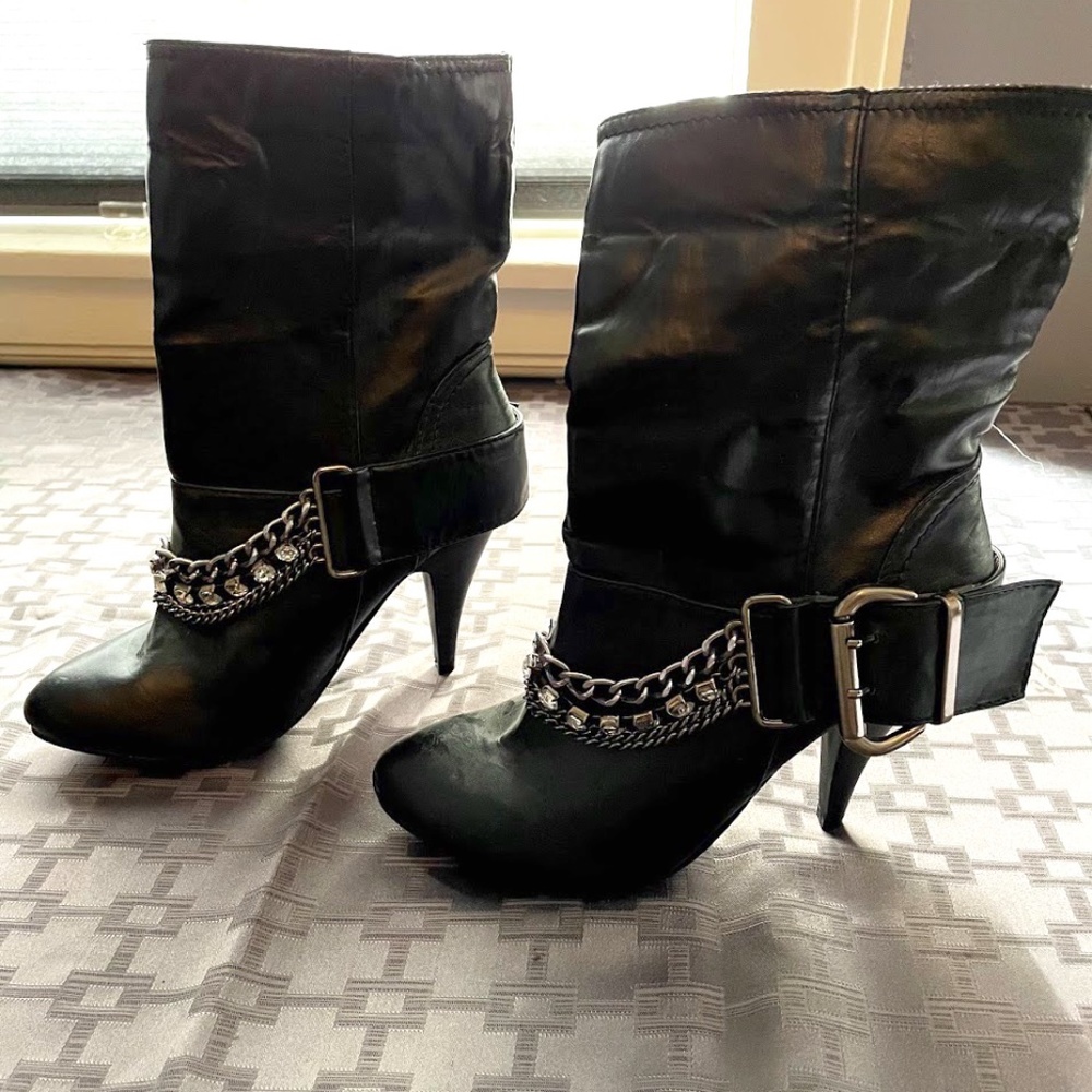 Dollhouse Chain Strap Stiletto Boots Black Size 6